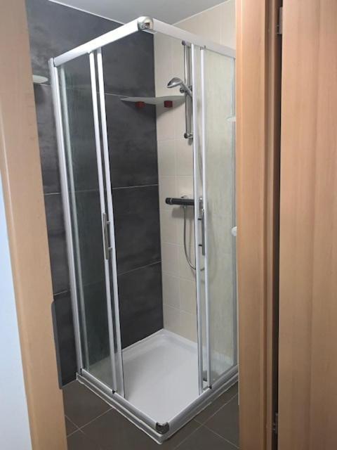Appartement Stijlvol In Hartje Vlak Bij Het En De Winkelstraat - 6p *